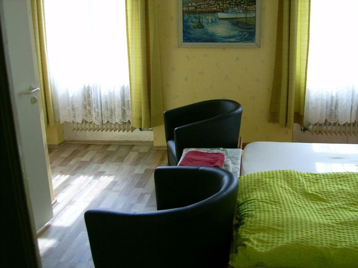 Gasthaus Zur Traube Hatzenport Extérieur photo