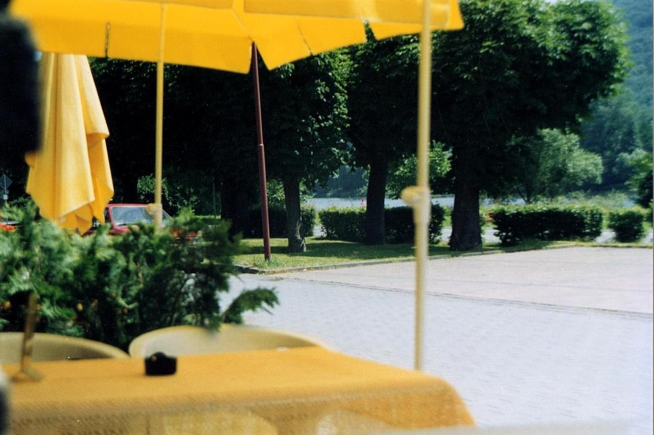 Gasthaus Zur Traube Hatzenport Extérieur photo