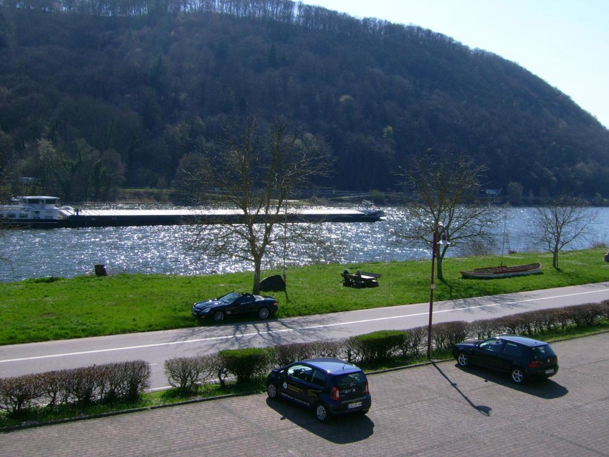 Gasthaus Zur Traube Hatzenport Extérieur photo