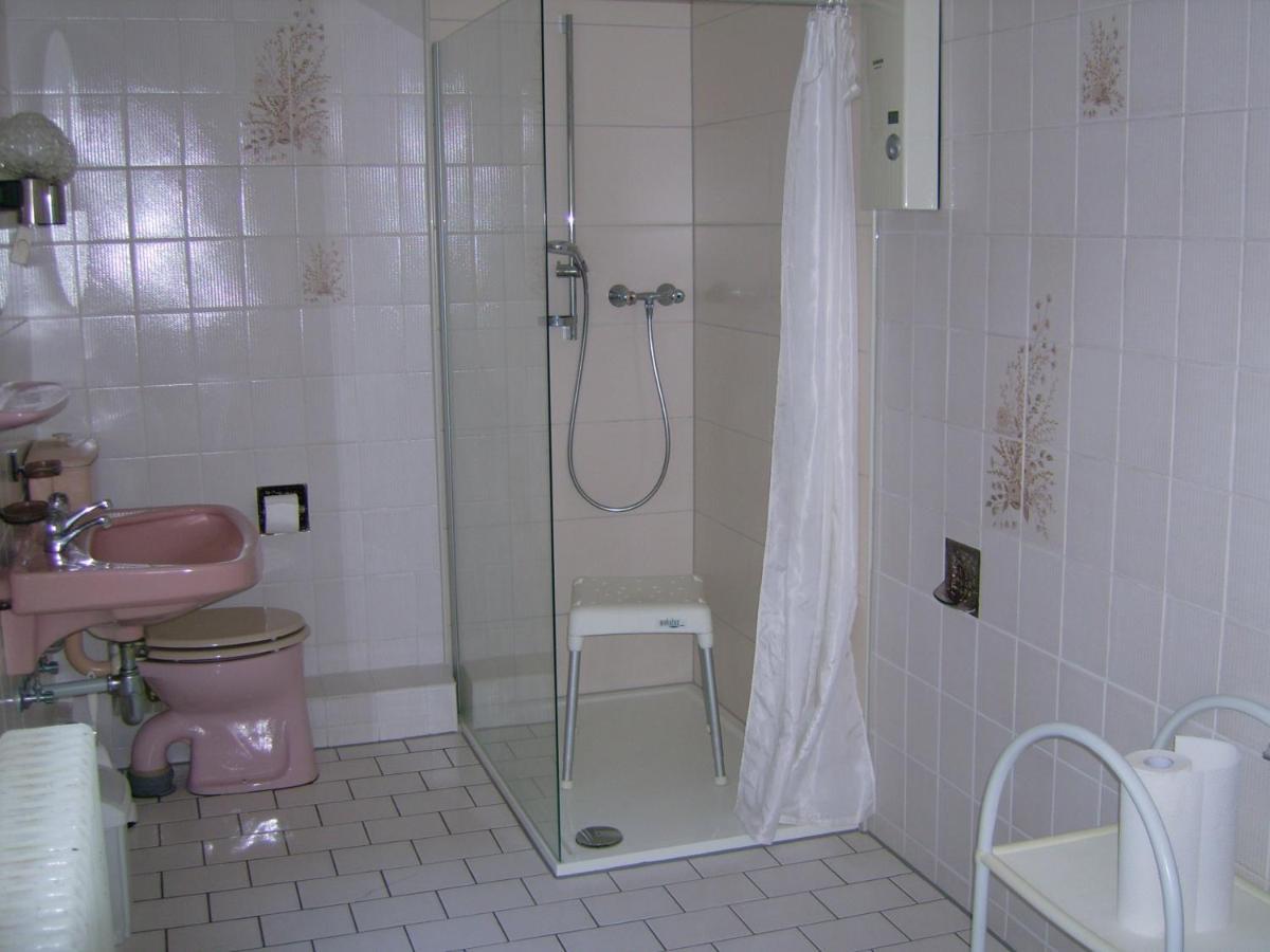 Gasthaus Zur Traube Hatzenport Extérieur photo